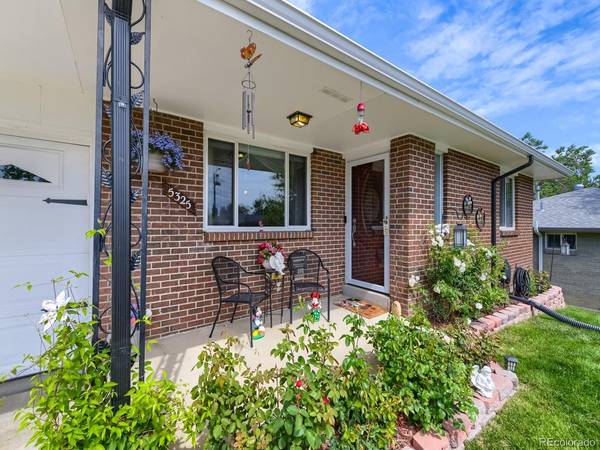 5325 King, Denver, CO 80221