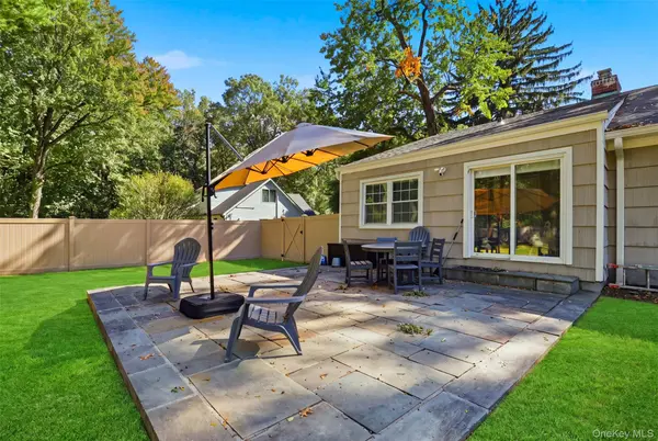 4 Richard TER, Hartsdale, NY 10530