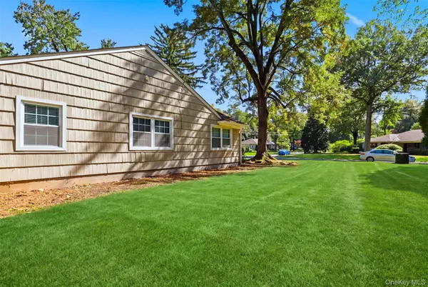 4 Richard TER, Hartsdale, NY 10530