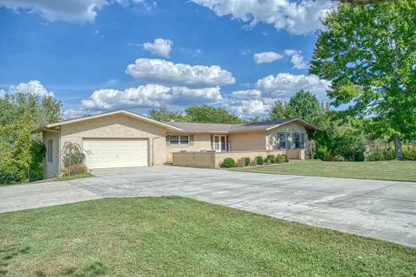 1418 Pilot Dr, Cookeville, TN 38506
