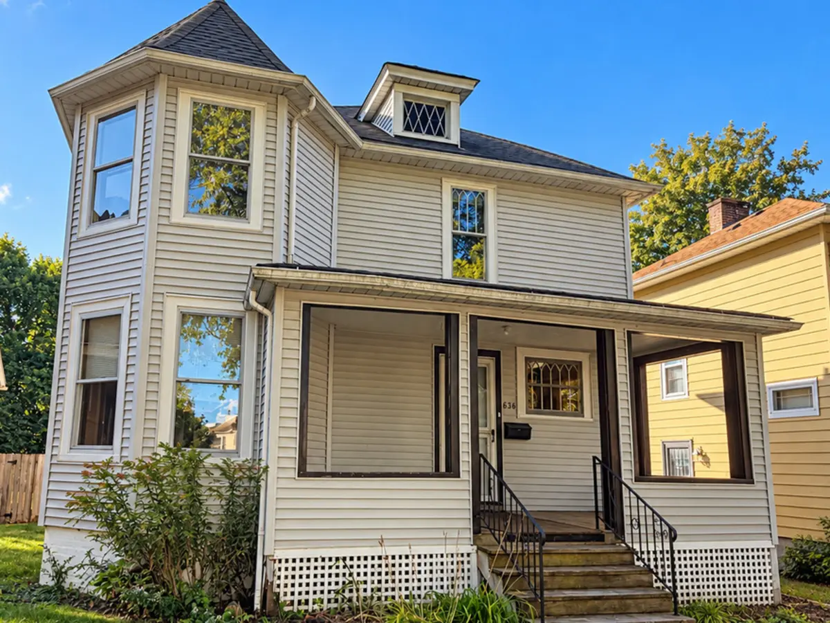 838 Hickory ST, Waukegan, IL 60085