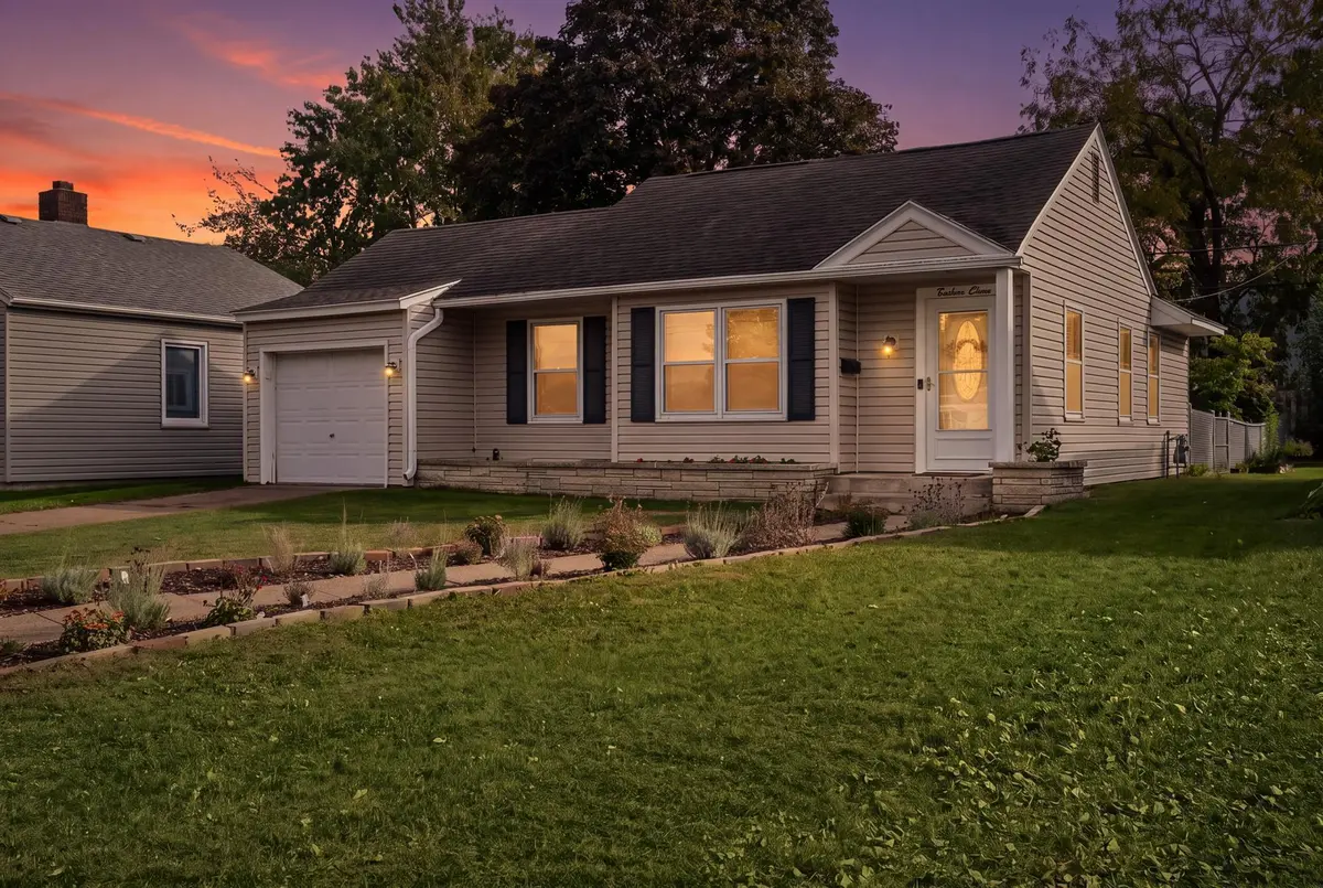 1311 W 5th ST, Winona, MN 55987