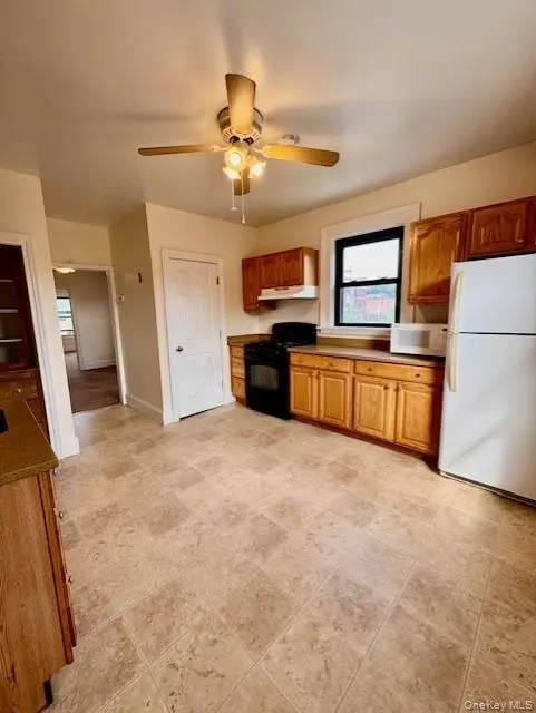 20 E main ST #6, Beacon, NY 12508