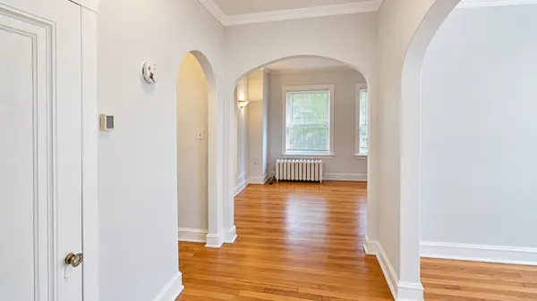 6414 N Newgard AVE #1E, Chicago, IL 60626