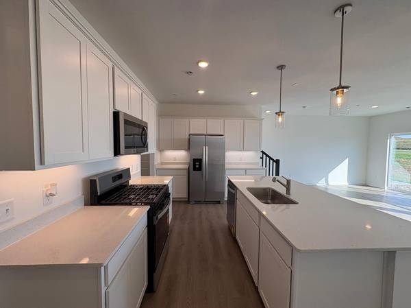 6285 Ivywood AVE S, Cottage Grove, MN 55016