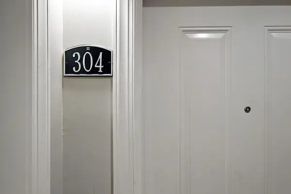 3100 West End Cir #304, Nashville, TN 37203