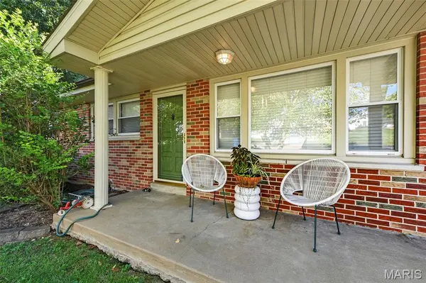 1650 Hobelman DR, Arnold, MO 63010