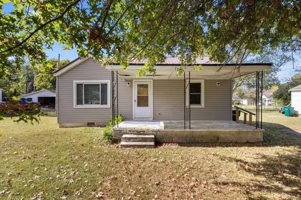 106 Park Cir, Waverly, TN 37185