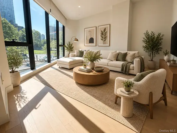 5 Court SQ #2F, Long Island City, NY 11101