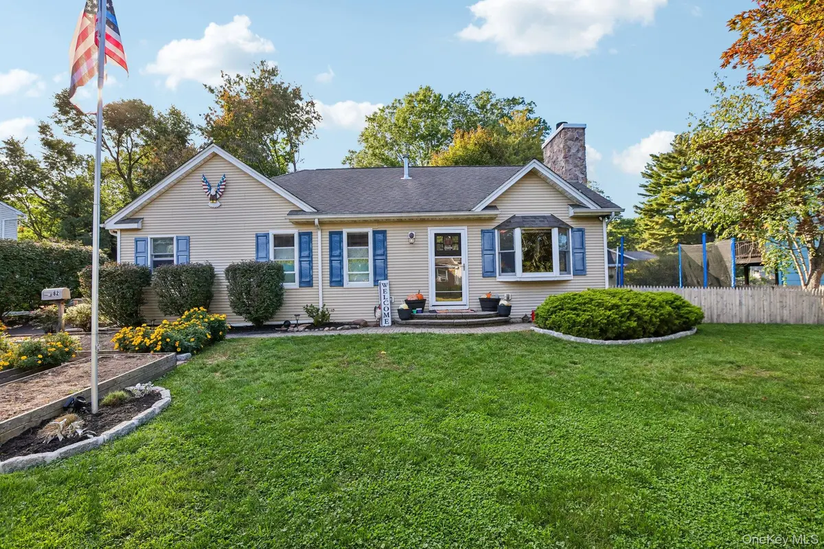 82 Medway AVE, Congers, NY 10920
