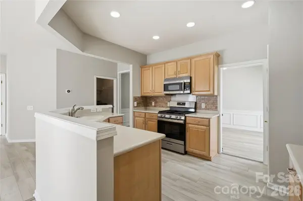 12409 Bobhouse DR, Charlotte, NC 28277