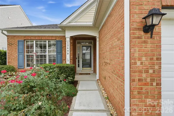 12409 Bobhouse DR, Charlotte, NC 28277