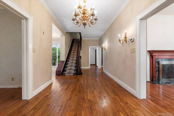 363 Oak AVE, Cedarhurst, NY 11516