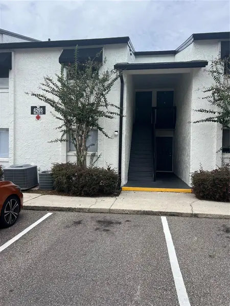 4265 S SEMORAN BLVD #4, Orlando, FL 32822
