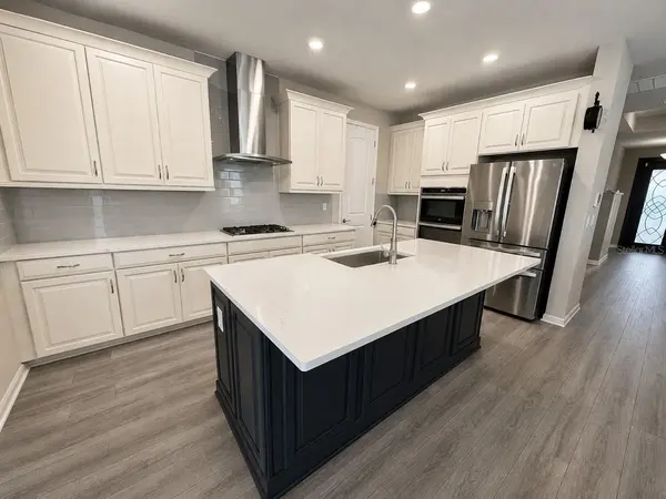 17408 SAVORY MIST CIR, Lakewood Ranch, FL 34211
