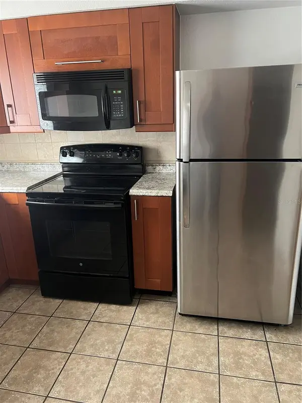 4265 S SEMORAN BLVD #4, Orlando, FL 32822