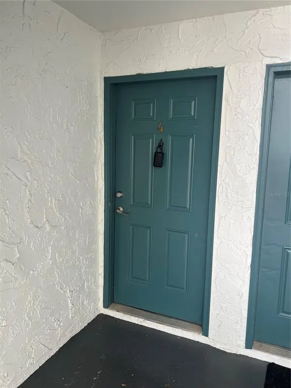 4265 S SEMORAN BLVD #4, Orlando, FL 32822