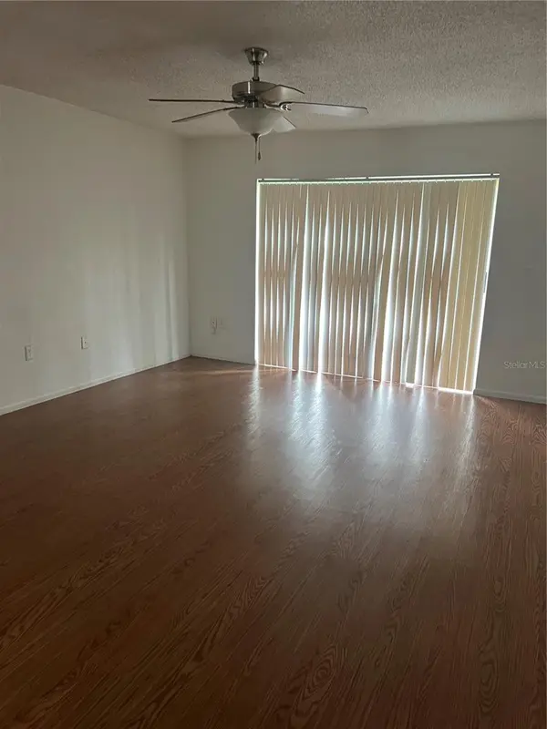 4265 S SEMORAN BLVD #4, Orlando, FL 32822