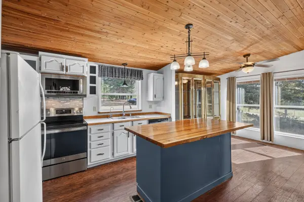 7634 Deer Valley Rd, Newport, WA 99156