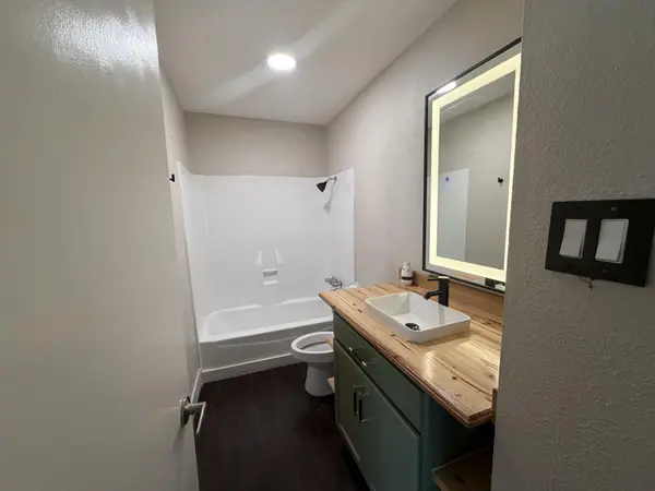 2124 Burton DR #263, Austin, TX 78741