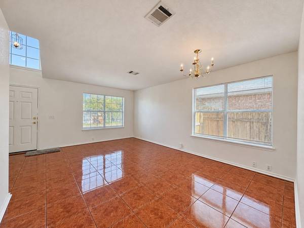 2205 Kaiser DR, Austin, TX 78748
