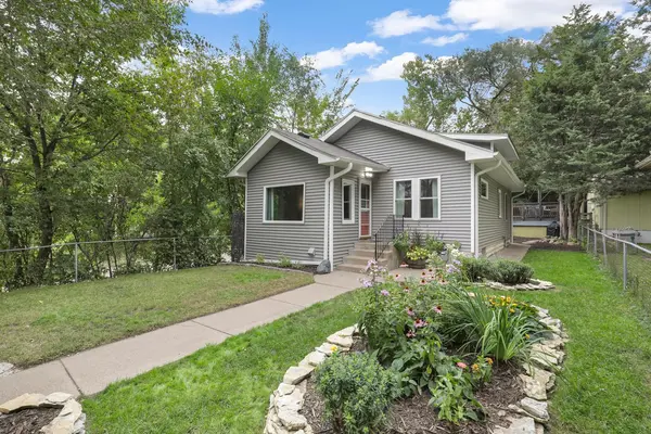 1680 Edgerton ST, Saint Paul, MN 55130