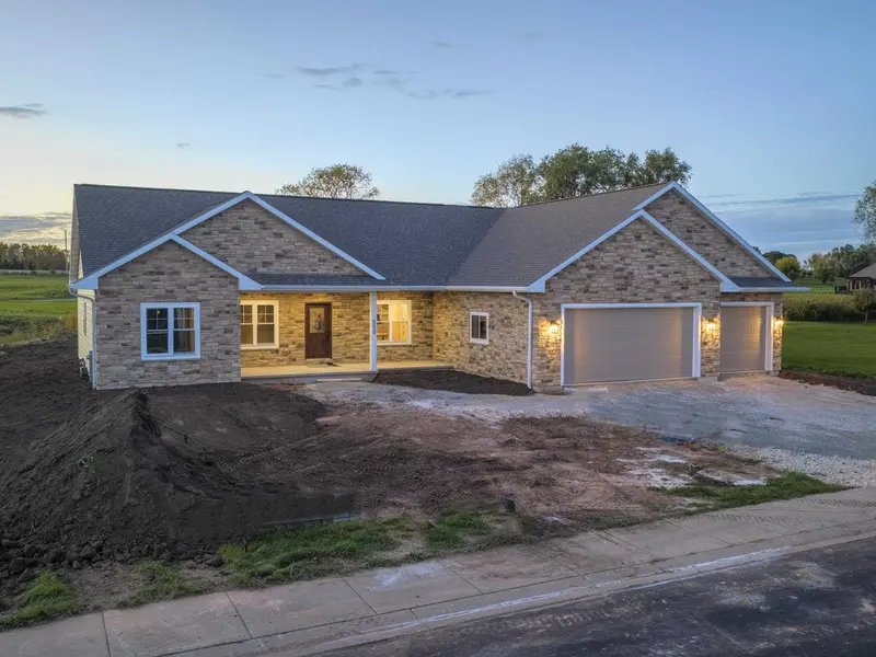 550 ROYAL ST PATS DR, Wrightstown, WI 54180