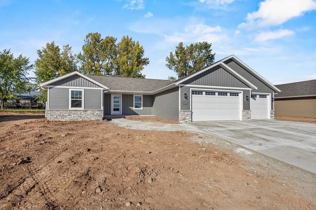 W6846 MCALLISTER CIR, Greenville, WI 54944