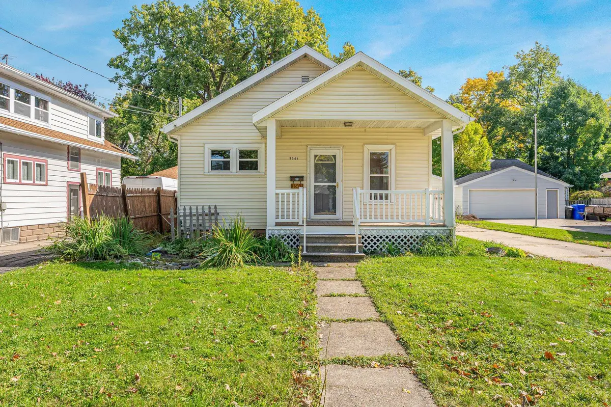 1561 W PROSPECT AVE, Appleton, WI 54914-5147