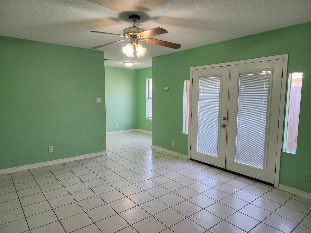2600 Penny LN #116, Austin, TX 78757