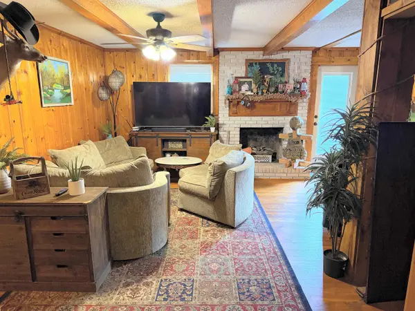 364 Gap Creek RD, Duncan, SC 29334