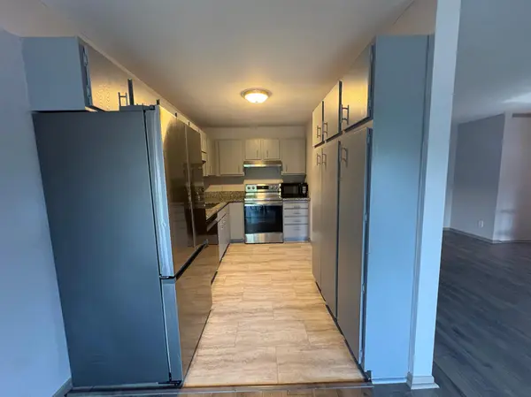 7301 W 101st ST #102, Bloomington, MN 55438
