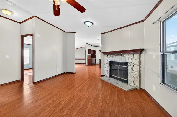 315 Glenwood Street, Gainesville, TX 76240