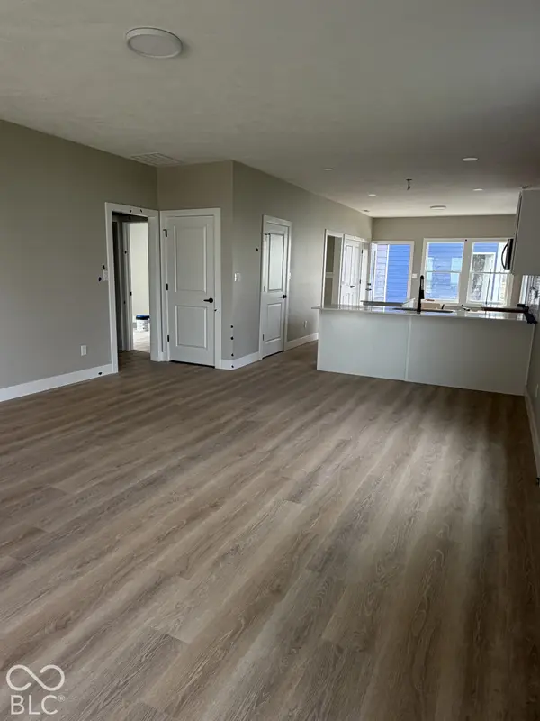 406 N 10th ST, Elwood, IN 46036