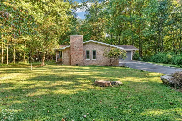 1042 N Farmington DR, Crawfordsville, IN 47933