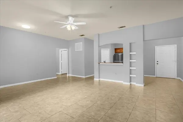 102 VISTA VERDI CIR #100, Lake Mary, FL 32746