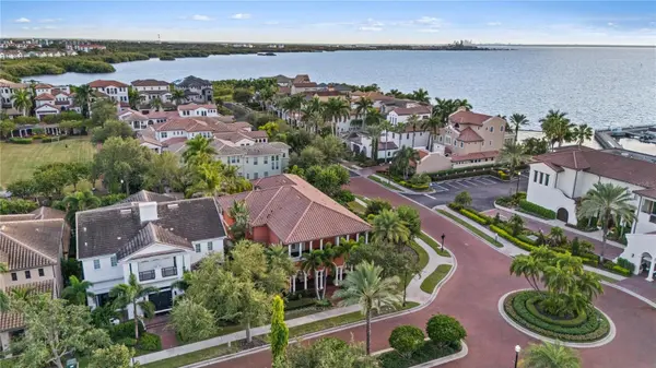 4912 YACHT CLUB, Tampa, FL 33616