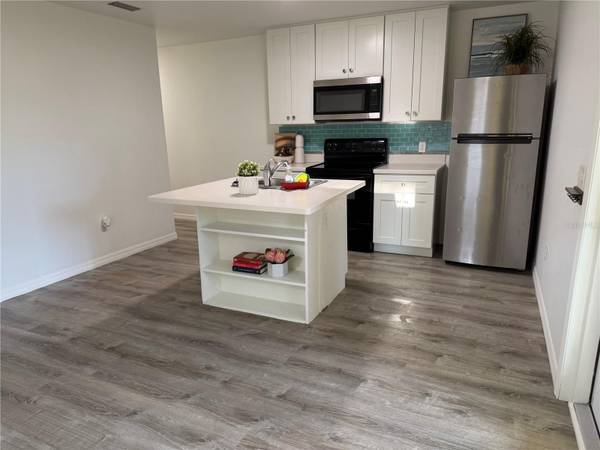 247 NE 4TH ST, Crystal River, FL 34429