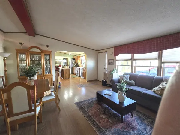 928 Holly DR, Manteno, IL 60950