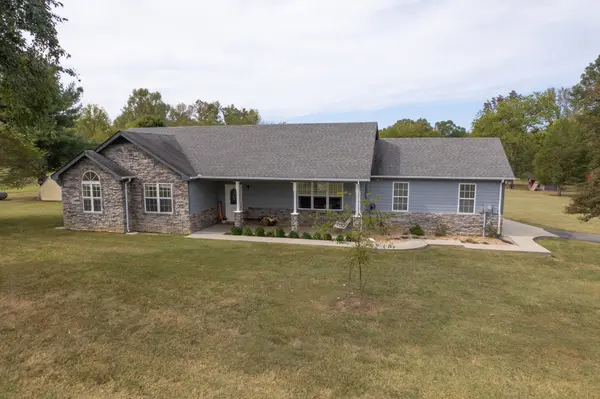 8132 Cairo Bend Rd, Lebanon, TN 37087