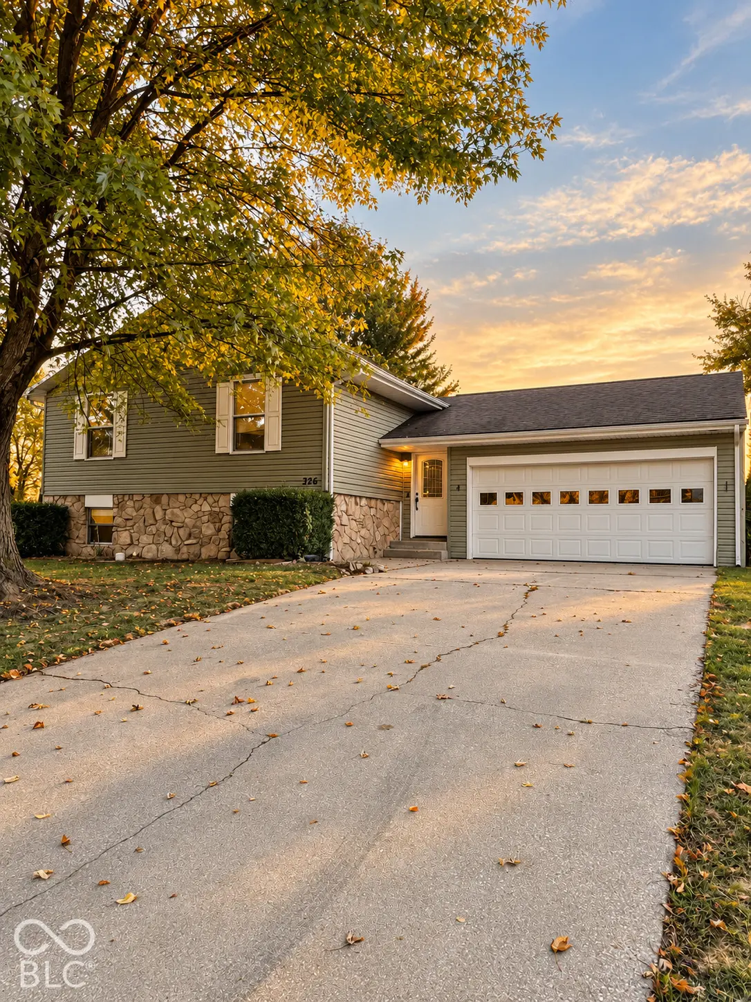 326 Glenbrook DR, Seymour, IN 47274