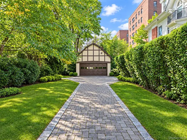 56 Ellwood AVE, Mount Vernon, NY 10552