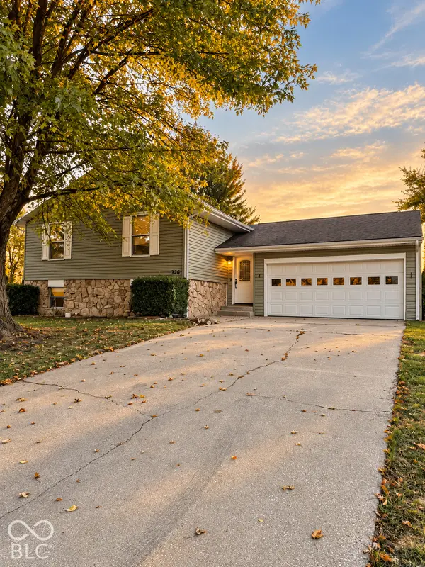 326 Glenbrook DR, Seymour, IN 47274