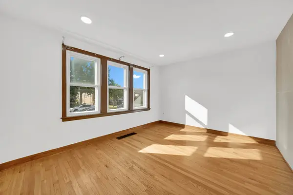 5527 S MASON AVE #1, Chicago, IL 60638