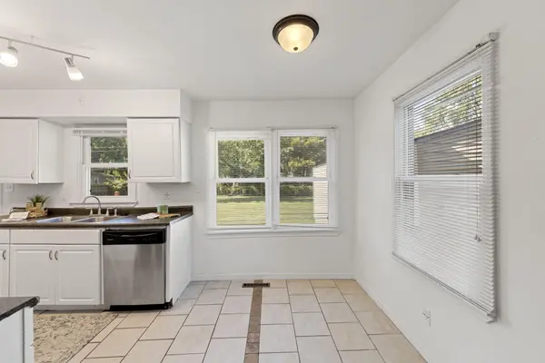 2828 Eleanor ST, Portage, IN 46368
