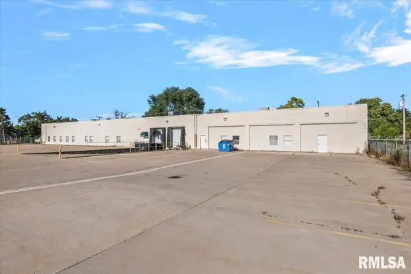 925 E Ridgely AVE, Springfield, IL 62702
