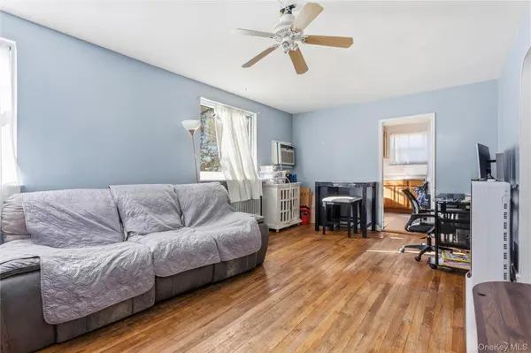 255-43 75th AVE #2, Glen Oaks, NY 11004