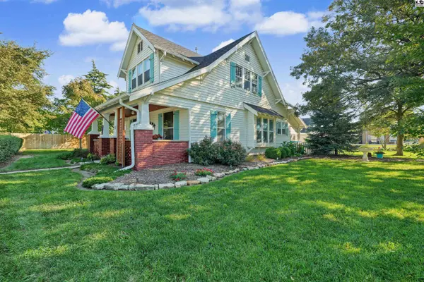 202 N Lincoln St, Marquette, KS 67464