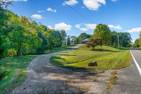 4840 Tarsus Rd, Palmyra, TN 37142