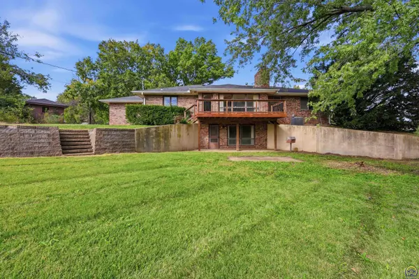 2624 SE Burton ST, Topeka, KS 66605